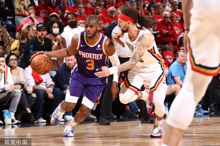 而他们的三 而他们的三